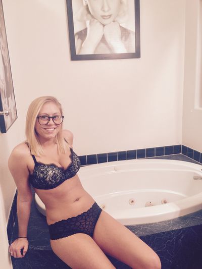 Alice Mystery - Escort Girl from Round Rock Texas
